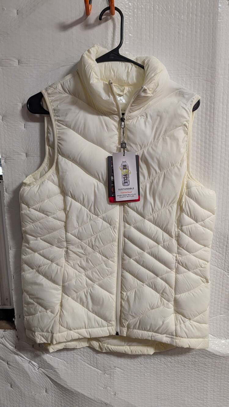 ZeroXposur Quilted Vest Size M Pearl White ThermoCloud